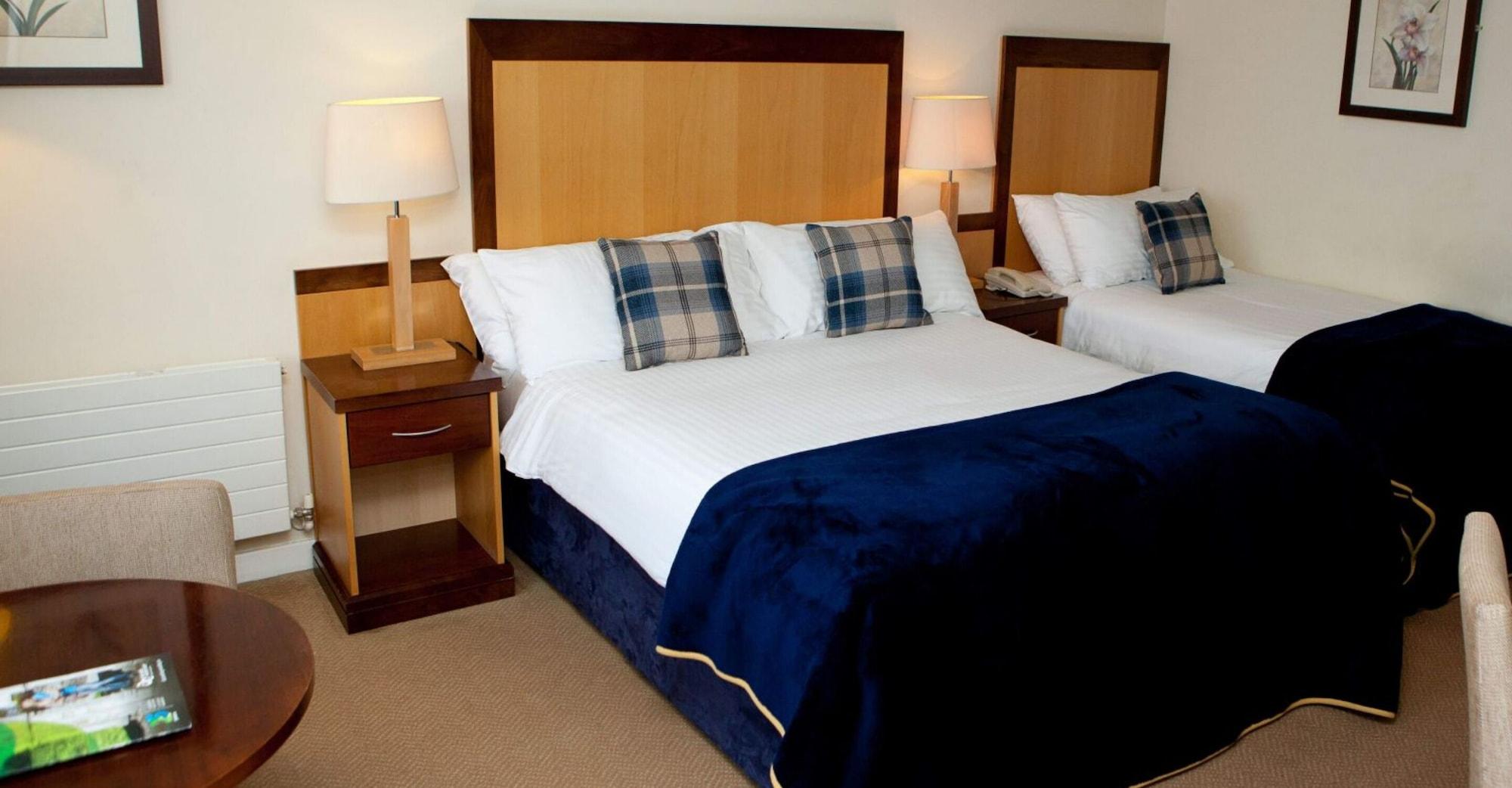 קלס Headfort Arms Hotel מראה חיצוני תמונה