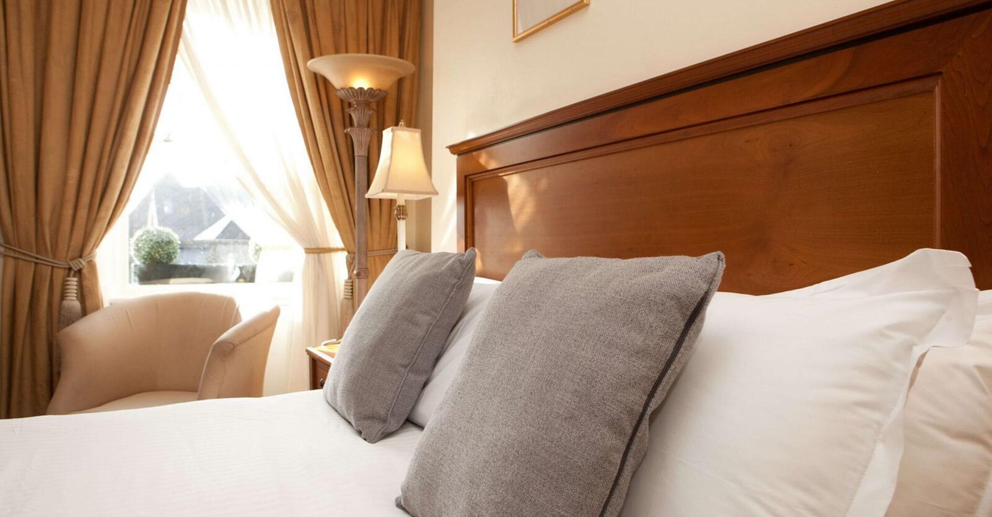 קלס Headfort Arms Hotel מראה חיצוני תמונה