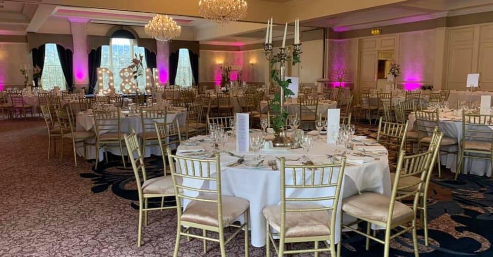 קלס Headfort Arms Hotel מראה חיצוני תמונה