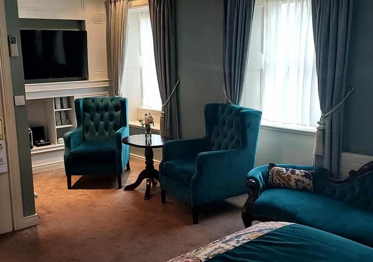 קלס Headfort Arms Hotel מראה חיצוני תמונה